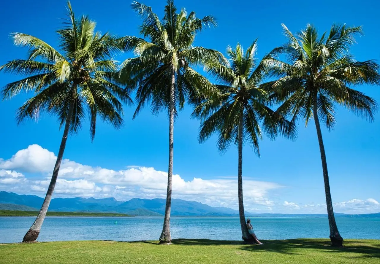 The Savannah Villa Port Douglas